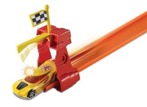  MATTEL FVJ21 Hot Wheels Motor Yarışçıları Oyun Seti